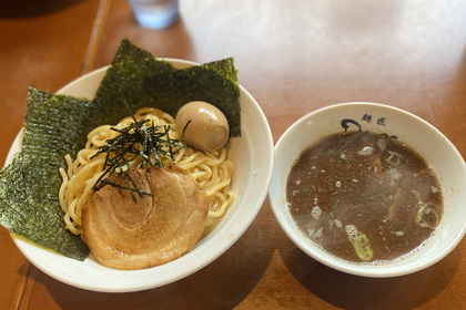 越谷　美容室　美容院　liage