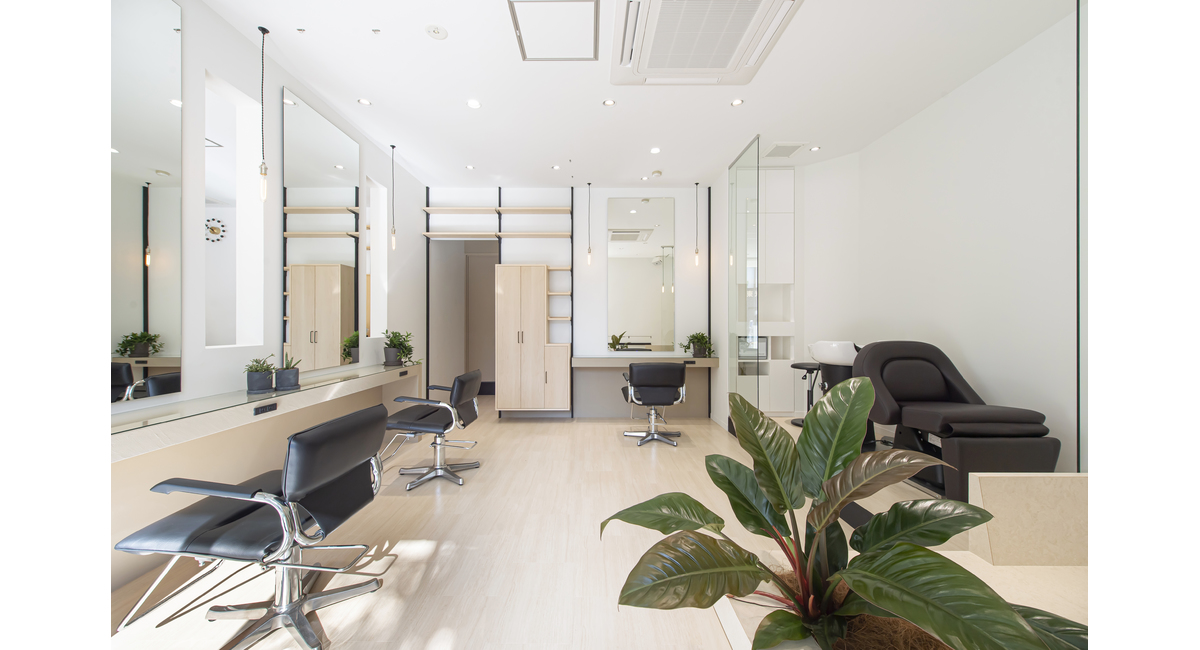 越谷　美容室　美容院　liage